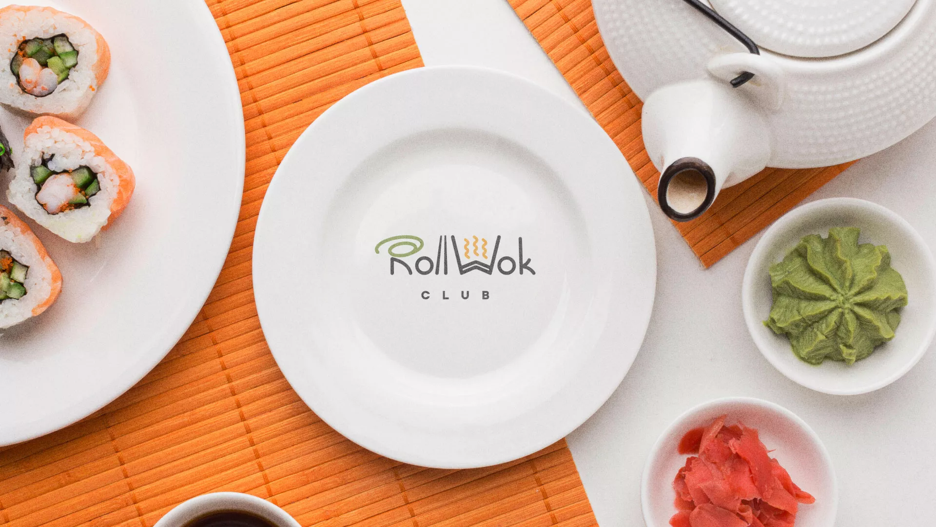 Разработка логотипа и фирменного стиля в Куровском для суши-бара «Roll Wok Club»